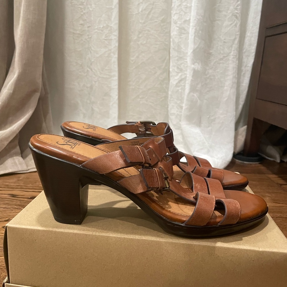 Sofft Cognac Heels